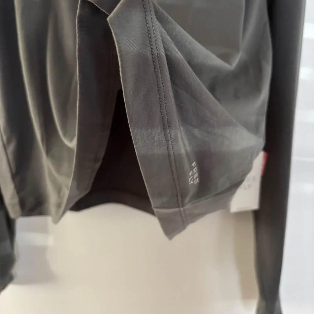 FREE FLY Women's Elevate Long Sleeve Tee Size L in Smoke Gray NWT - Picture 9 of 12
